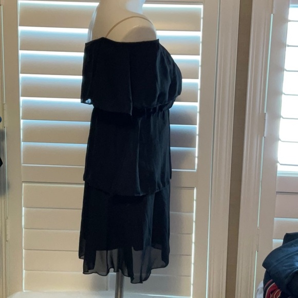 Shasa Black Off-Shoulder Flutter Sleeve Cocktail Dress - Picture 2 of 7